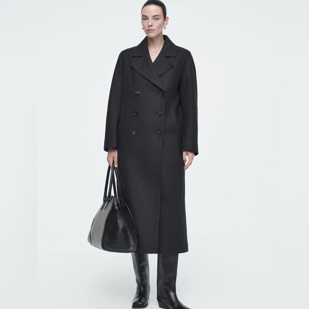COS Chic Black Double-Breasted Overcoat